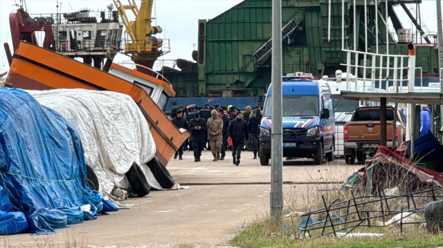 İki ölümcül ihtimal felaketi getirmiş olabilir! Marmara'da batan gemiyi arama çalışmaları 4. gününde!