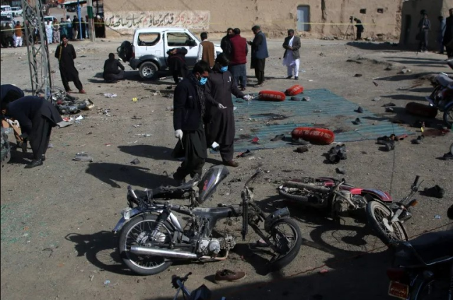 Pakistan'da seçim günü 51 terör saldırısı: 12 ölü, 39 yaralı