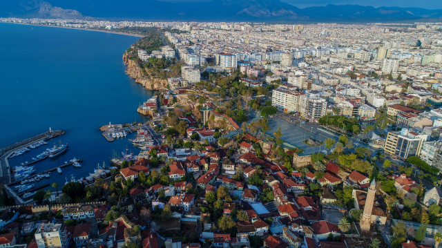 Ruslar Antalya'dan kaçıyor, kiralardaki düşüş yüzde 25'i buldu