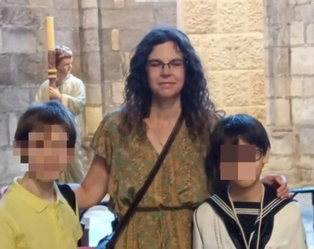 İspanya'da bir kadın, yaşları 13 ve 15 olan iki çocuğu tarafından öldürüldü. Çocuklar cinayete kaçırılma süsü vermeye çalıştı