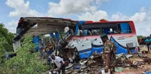 Mali'de yolcu otobüsü köprüden aşağı uçtu! 31 kişi öldü, 10 kişi yaralandı