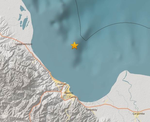 Samsun'da 4 büyüklüğünde deprem! Çevre illerde de hissedildi, vatandaşlar büyük panik yaşadı