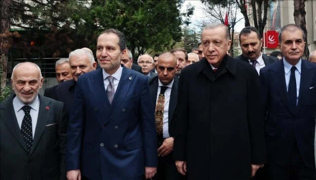 Fatih Erbakan, İstanbul'da adaylarını çekmek için Cumhurbaşkanı Erdoğan'a 3 şart sundu