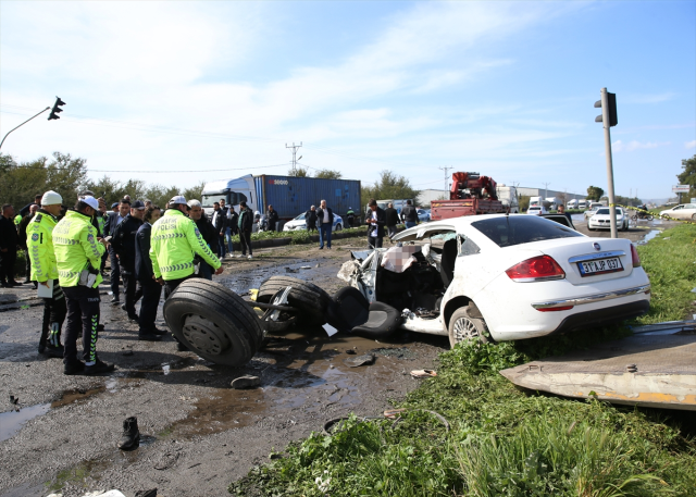 Hatay'da bir ailenin yok olduğu feci trafik kazasının görüntüleri ortaya çıktı