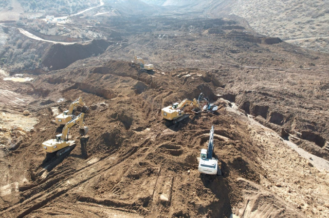 Erzincan'da altın madeni sahasında toprak kayması soruşturmasında 2 mühendis tutuklandı