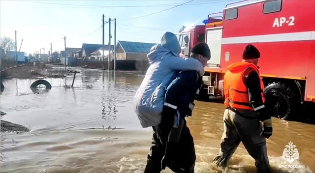 Rusya'da sel tehlikesi nedeniyle acil durum ilan edildi