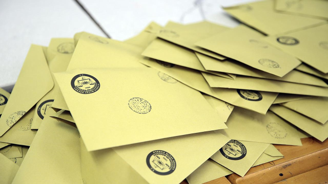 Manisa'da bir kişinin iki kez kullandığı oy, muhtarlık seçimini iptal ettirdi
