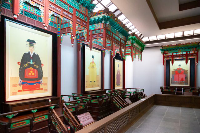 Güney Kore'deki Gyeonggijeon Tapınağı, Joseon Hanedanı'nın Mirasını Yansıtıyor